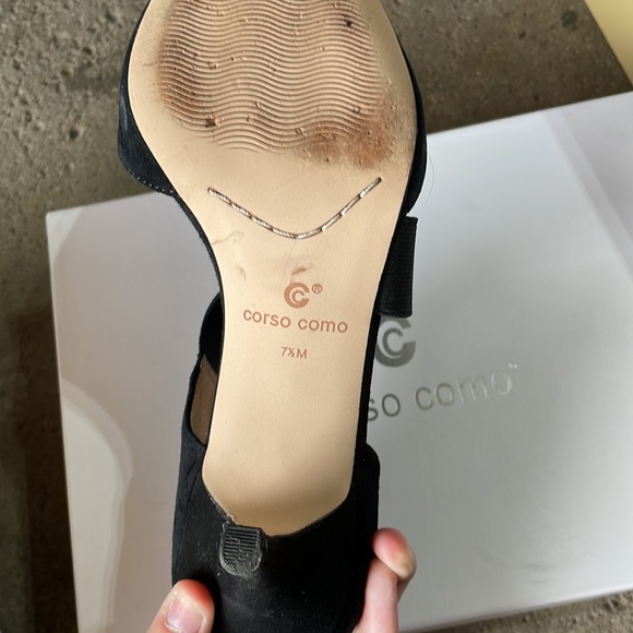 Heels - Picture 3 of 3